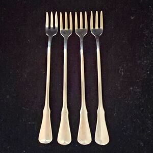 Oneida PATRICK HENRY Forks Community Stainless Flatware 4 Cocktail Seafood